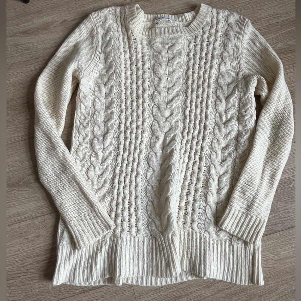 Club Monaco Cream Cable Crewneck Sweater